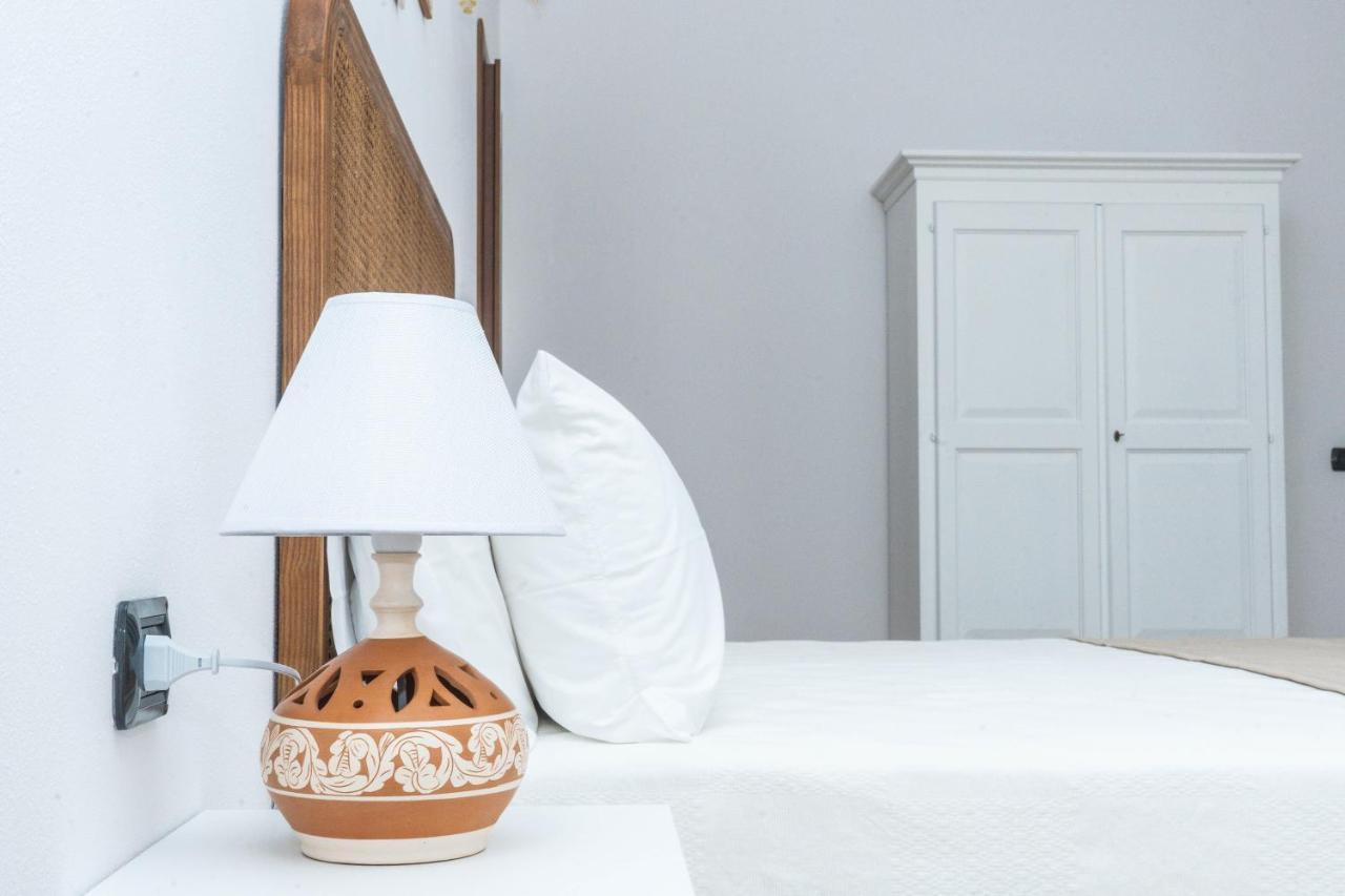 レ・カステッラ Relais Ruggiero Bed & Breakfast エクステリア 写真