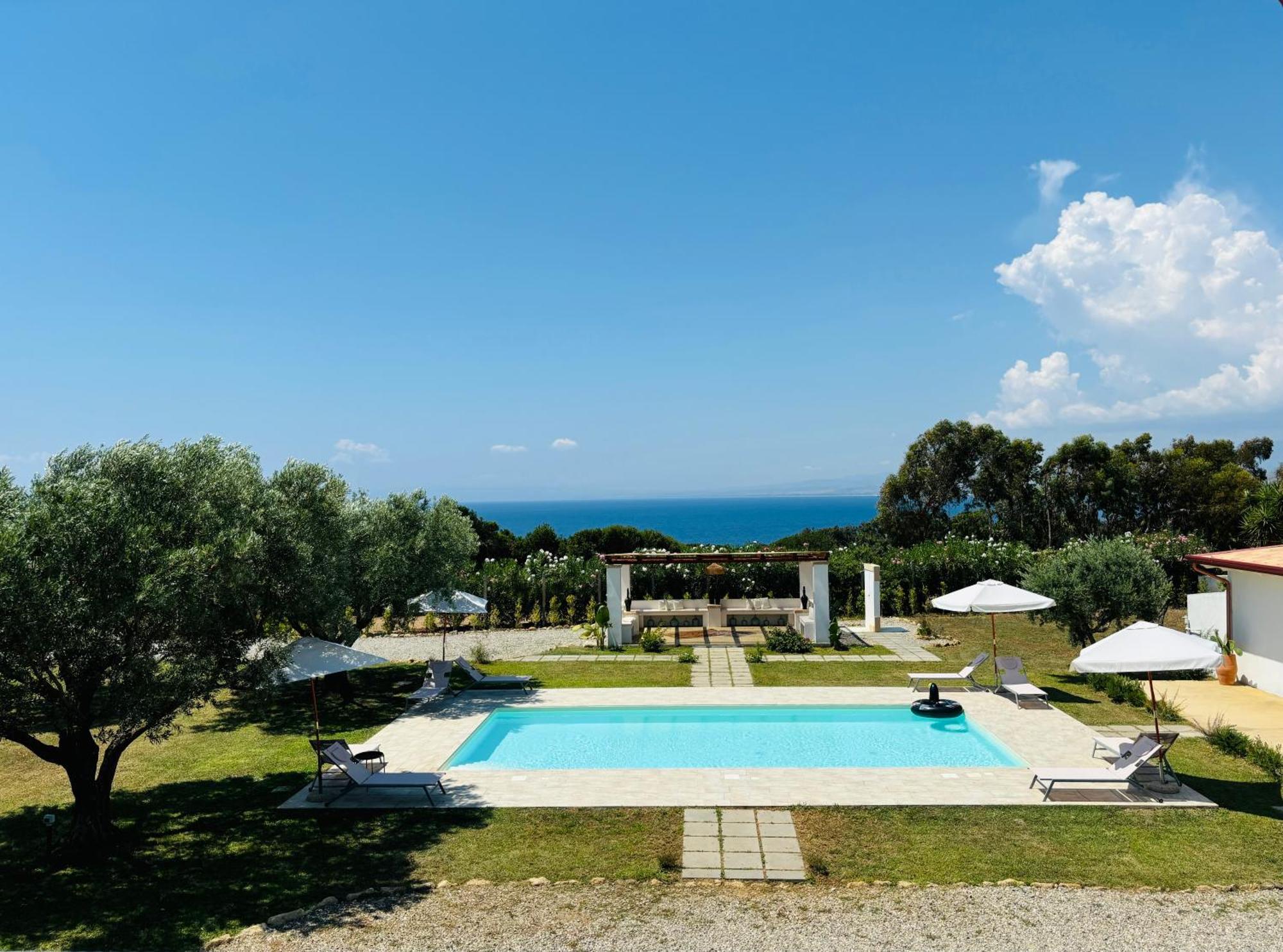 レ・カステッラ Relais Ruggiero Bed & Breakfast エクステリア 写真