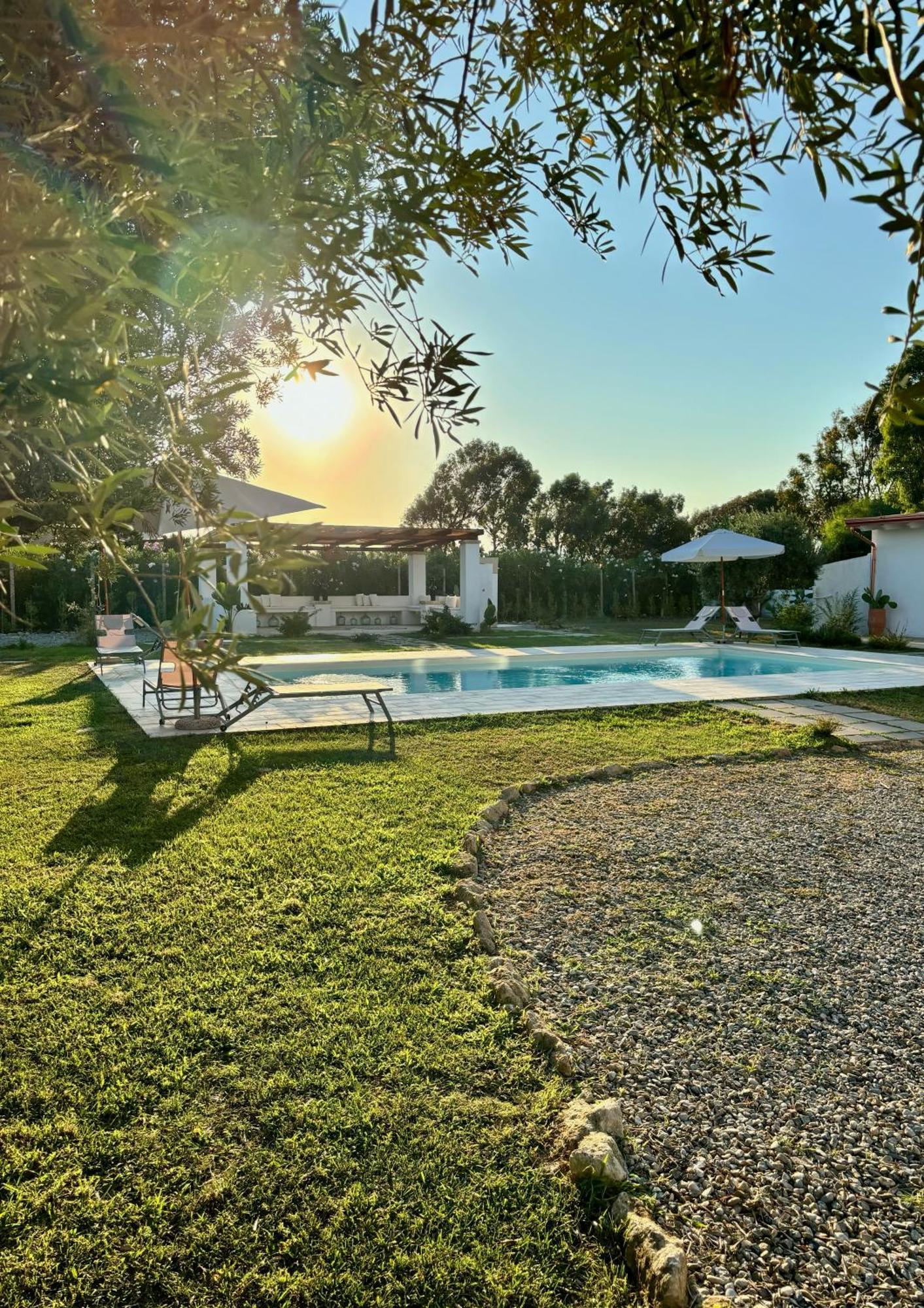 レ・カステッラ Relais Ruggiero Bed & Breakfast エクステリア 写真